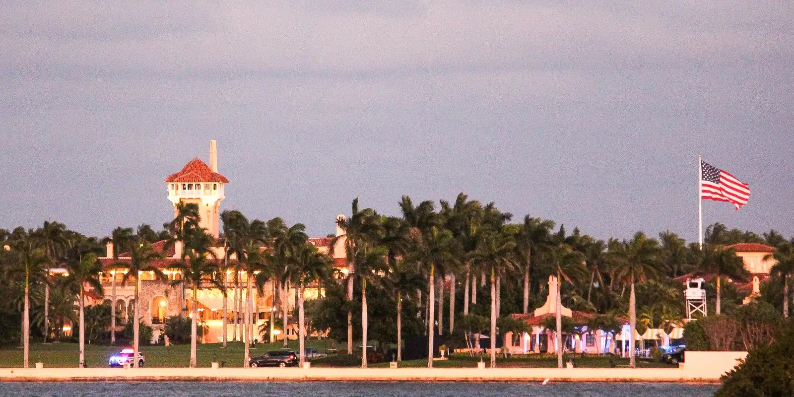 Agentes Neutralizam Homem Armado Após Intrusão em Resort de Trump: Entenda os Detalhes do Incidente