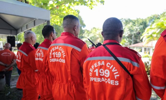 Alerta de Chuvas Intensas em Salvador: Autoridades Prontas para Ações de Emergência na Região Metropolitana