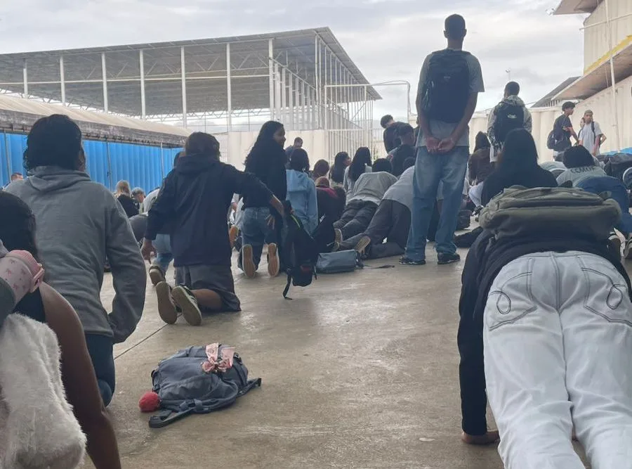 Alunos de Escola Cívico-Militar São Humilhados em Ação Disciplinar Após Uso 'Inadequado' de Casacos