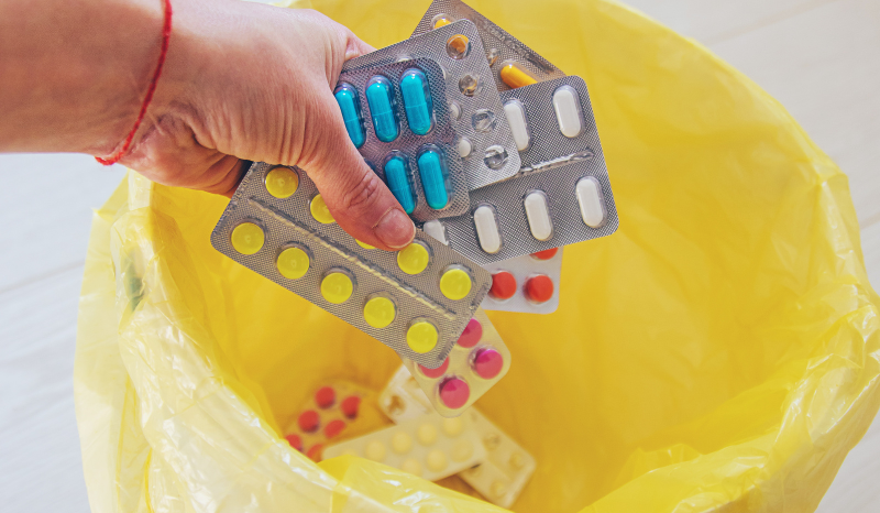 Anvisa Determina Proibição de Chips Hormonais e Realiza Apreensão de Medicamentos Falsificados em Operação Nacional