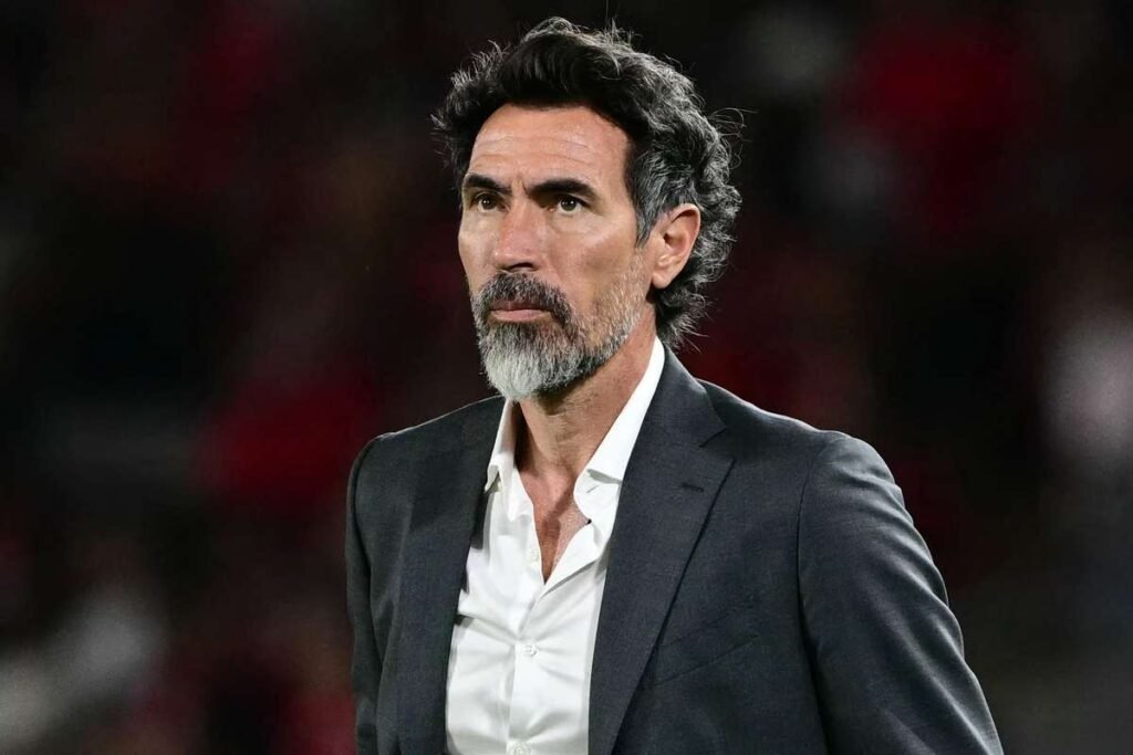 Atlético-MG Oficializa Chegada de Eduardo Domínguez como Novo Técnico: Expectativas e Desafios à Vista