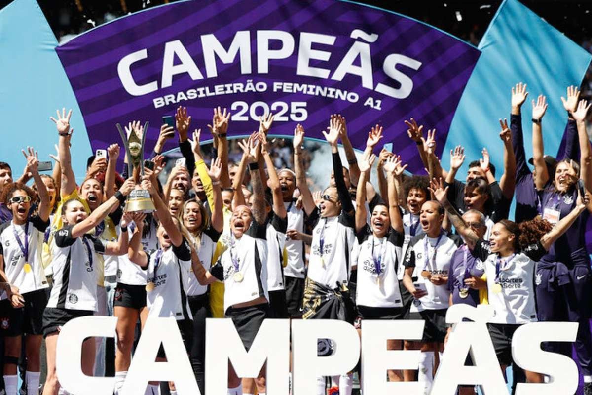 Brasileirão Feminino 2023: Análise dos Principais Candidatos ao Título e Suas Chances de Vitória