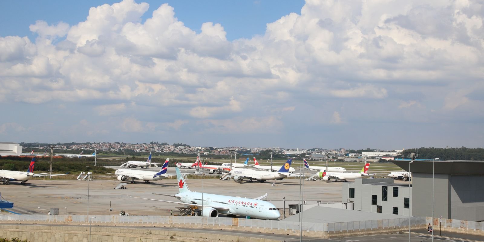 CMN Amplia Acesso a Recursos do FNAC e Impulsiona Crescimento das Companhias Aéreas no Brasil