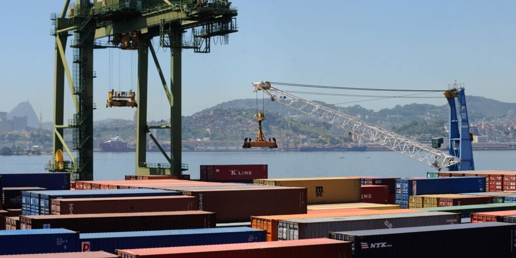 CMN Anuncia Mudanças no Proex: Novas Diretrizes Facilitam Embarques para Exportações