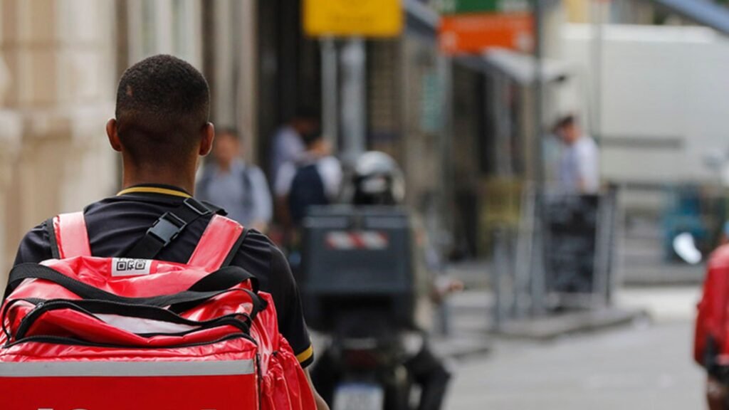 Conflitos Internos no PCC: A Revolução do Tráfico de Drogas e Suas Implicações