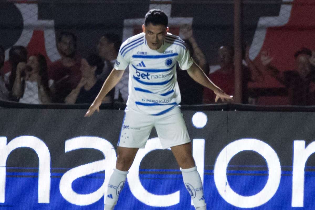 Cruzeiro Vence Pouso Alegre e Se Aproxima da Final: A Emoção do Campeonato Mineiro em Jogo