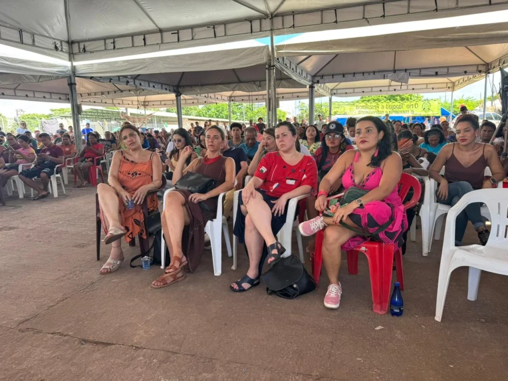 Deputadas em Ação: Visita a Ocupação Indígena Denuncia Privatização dos Rios Amazônicos