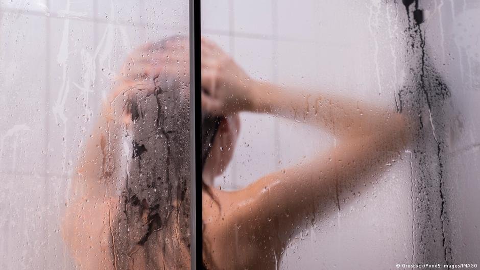 Desvendando os Mitos: Como o Calcário Realmente Afeta a Saúde dos Cabelos