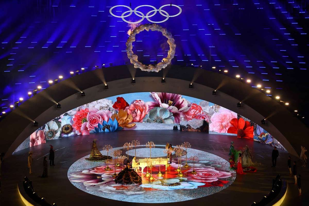 Encerramento dos Jogos Olímpicos de Milão-Cortina: Próxima Edição Promete Emoções nos Alpes Franceses