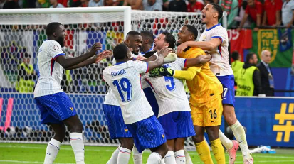 Ex-técnico que eliminou Brasil na Copa pode ser o novo comandante da seleção francesa; Descubra os detalhes!