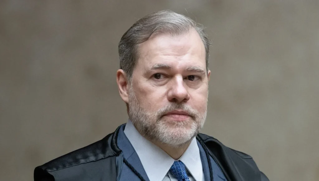 Fachin Decide Arquivar Relatório da PF que Suspeitava de Conflito de Interesses de Toffoli no Caso Master