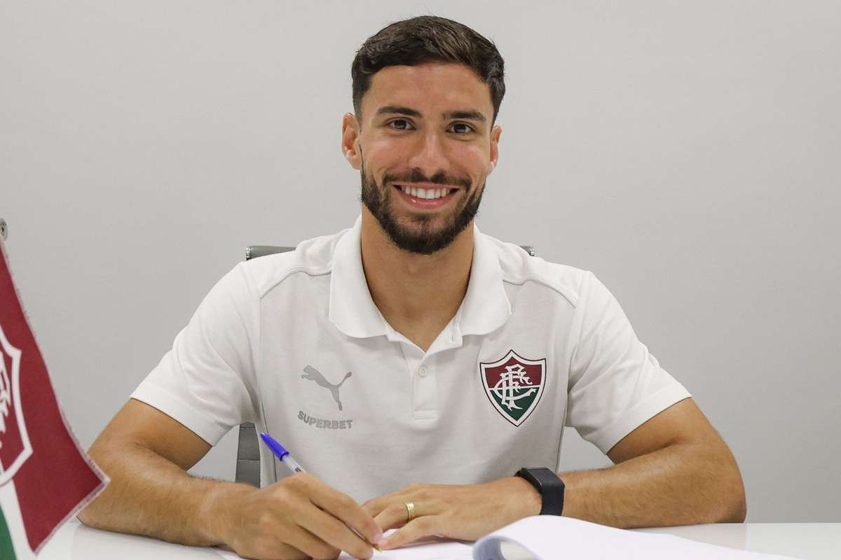 Fluminense Confirma Renovação de Contrato com Martinelli: Novo Acordo Fortalece o Elenco para a Próxima Temporada