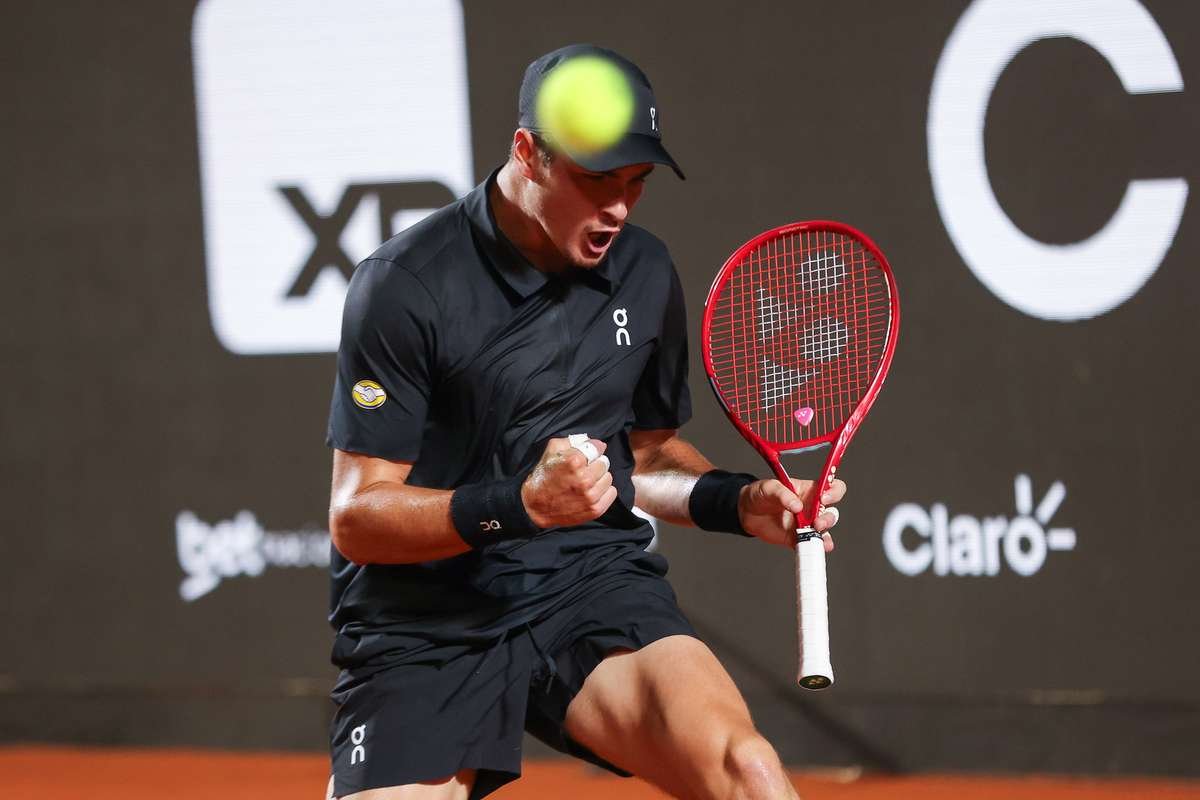 Fonseca Brilha no Rio Open: Derrota Thiago Monteiro e Conquista sua Primeira Vitória de 2023