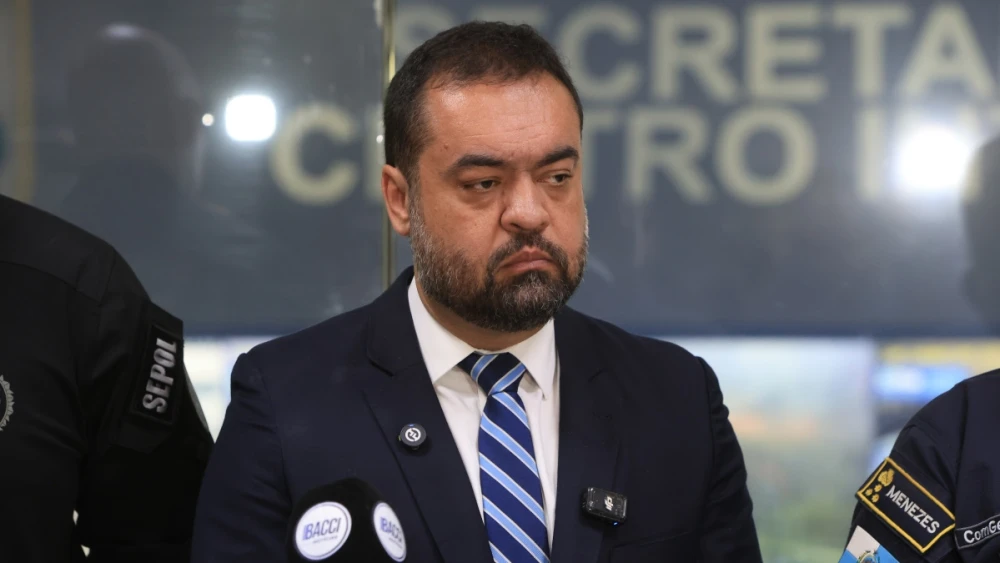 Governo Castro Envolve Cedae em Manobra Financeira de R$ 150 Milhões: Entenda os Detalhes