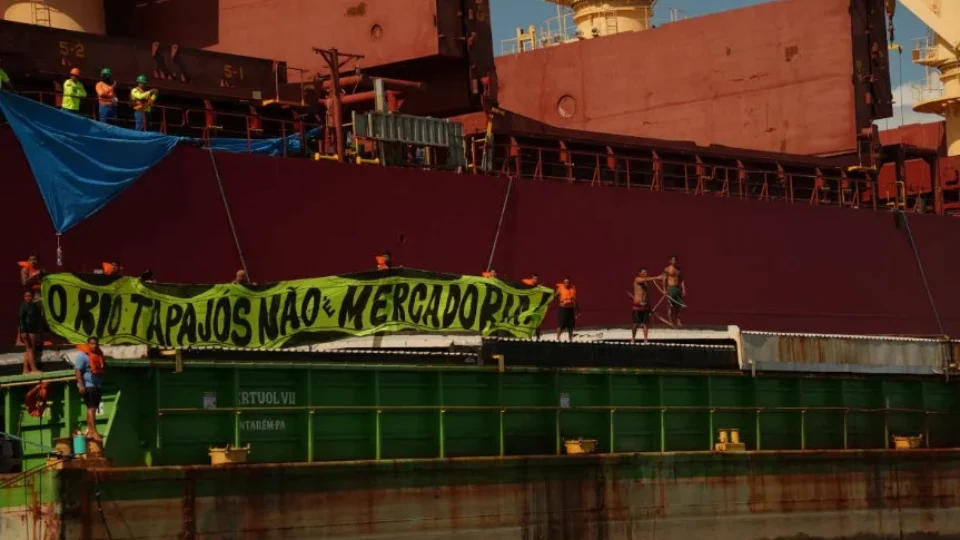 “Indígenas Abandonam Sede da Cargill em Santarém Após Revogação de Decreto que Afeta Hidrovias”