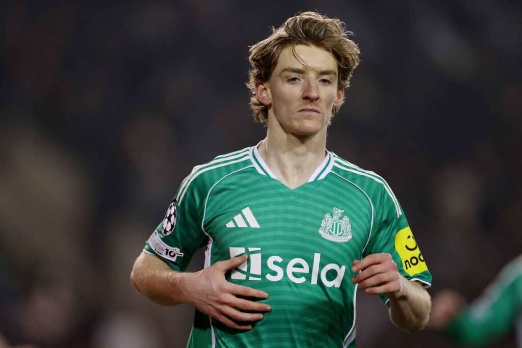 Interesse Crescente: Anthony Gordon da Newcastle Atrai Olhares de Clubes Poderosos da Premier League