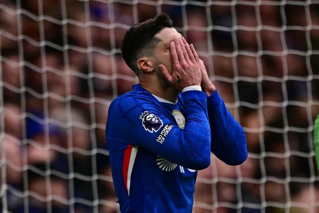 João Pedro Brilha com Gol, Mas Chelsea Cede Empate ao Burnley nos Instantes Finais