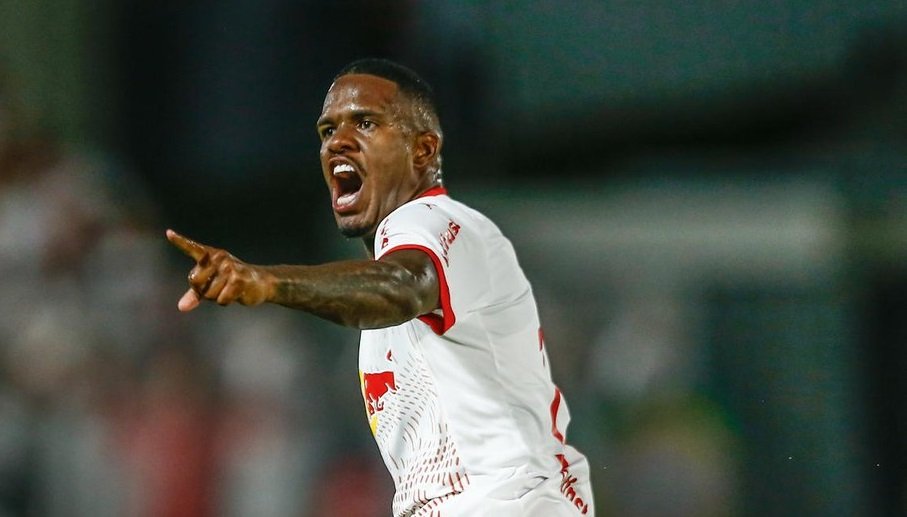 Jogador Causa Polêmica ao Criticar Arbitragem Feminina: 'Não é Eficiente Colocar uma Mulher no Apito'