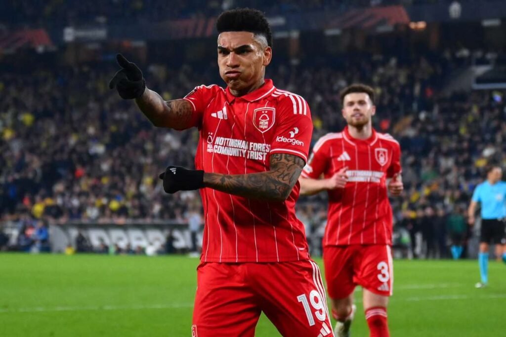 Liga Europa: Vitória do Forest na Turquia É Impulsionada por Gols de Jogadores Brasileiros