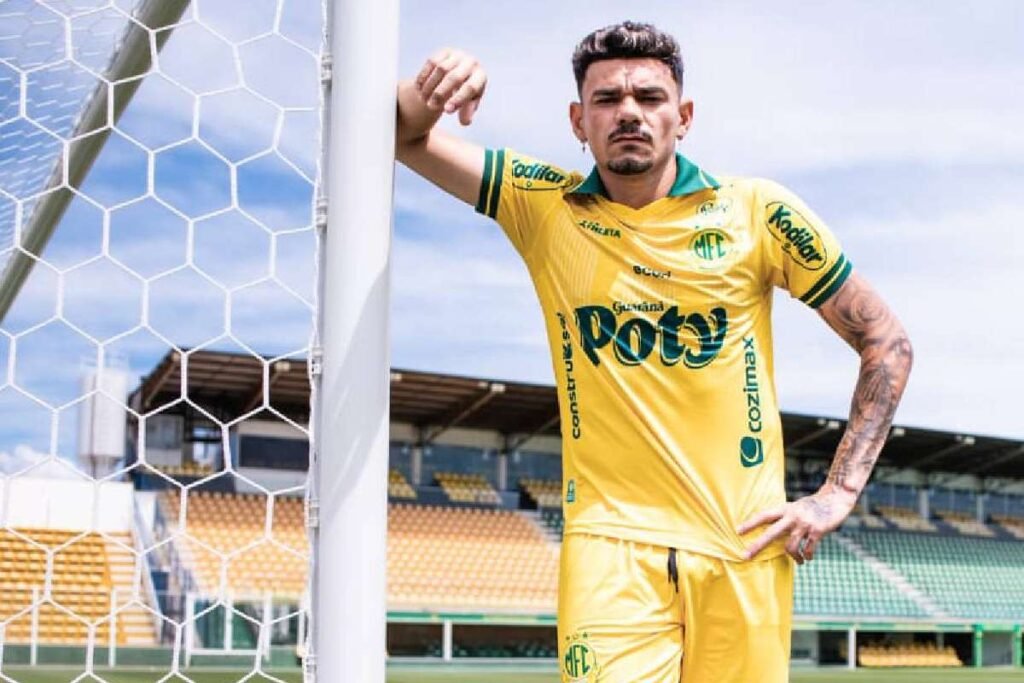 Mirassol Confirma a Contratação do Atacante Tiquinho Soares, Reforço Promissor Ex-Santos