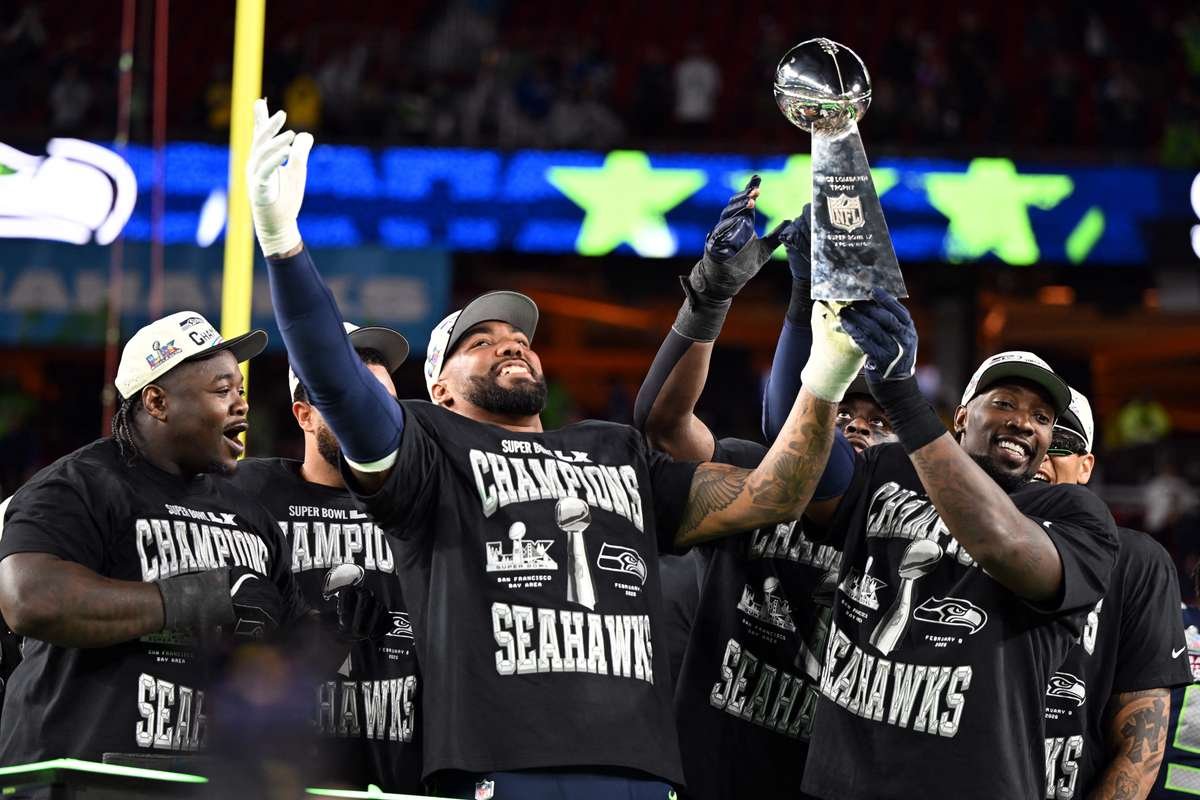 NFL: Seattle Seahawks Disponível para Venda Após Conquista do Campeonato