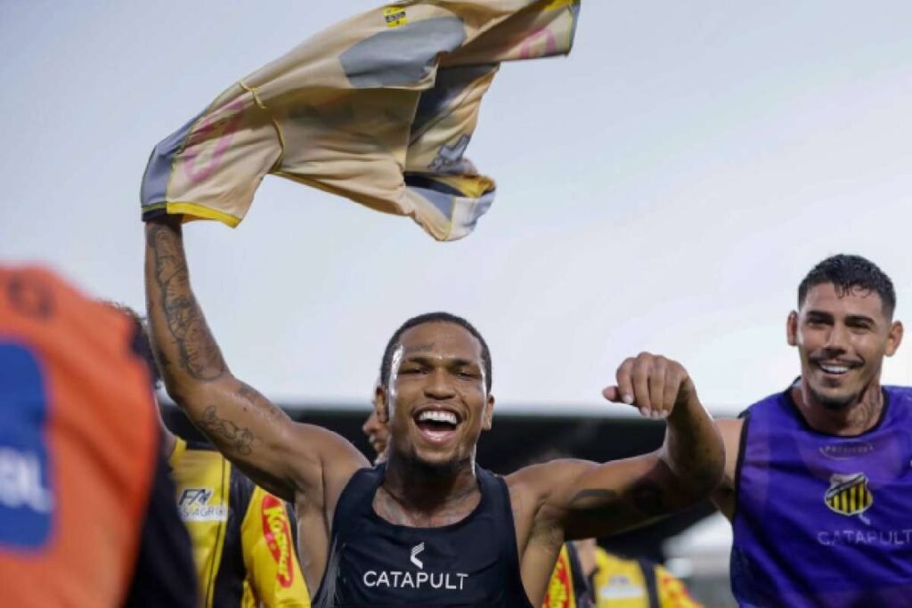 Novorizontino Vira o Jogo e Elimina Santos com Gol Decisivo de Léo Naldi