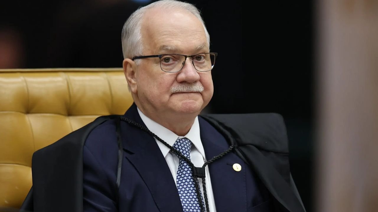 OAB Requer a Fachin o Encerramento do Inquérito das Fake News: Implicações e Próximos Passos