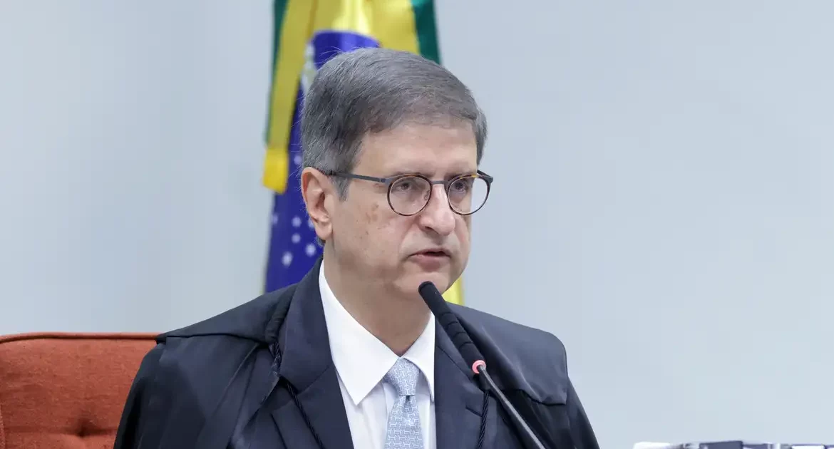 PGR Rejeita Pedido de Prisão Domiciliar para Bolsonaro: Entenda os Motivos da Decisão