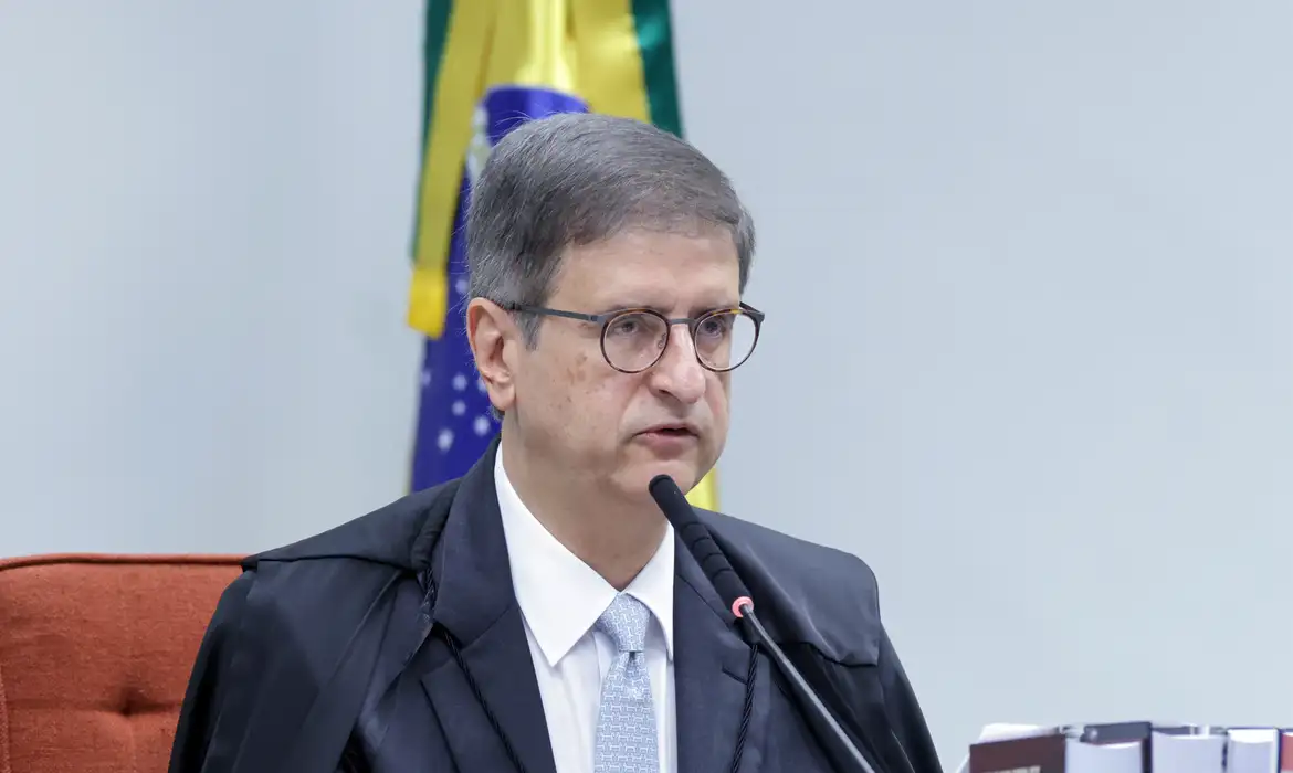 PGR Rejeita Pedido de Prisão Domiciliar para Jair Bolsonaro e Aumenta Tensão Política