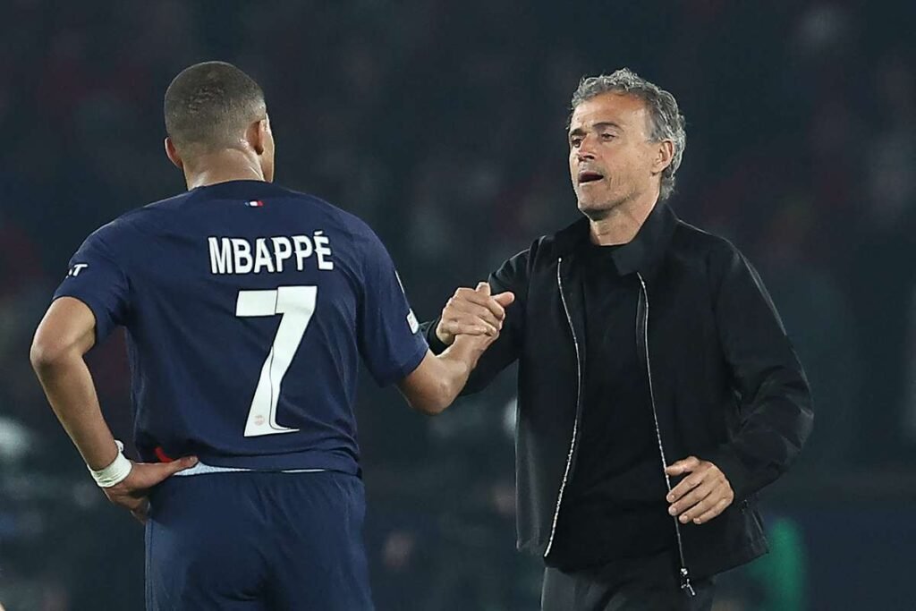 PSG Decide Não Recorrer em Litígio com Mbappé: O Que Isso Significa para o Futuro do Clube