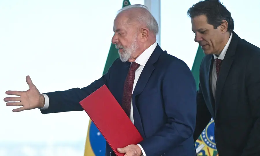 PT Intensifica Negociações em SP: Pressão por Haddad e Alianças Estratégicas com PSOL e Rede