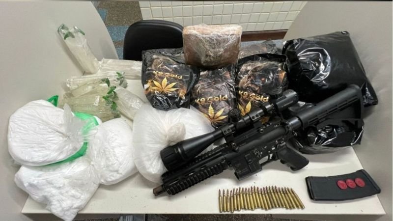 Rondesp Prende Suspeito Armado com Fuzil em Salvador: Ação Rápida Impede Potencial Tragédia
