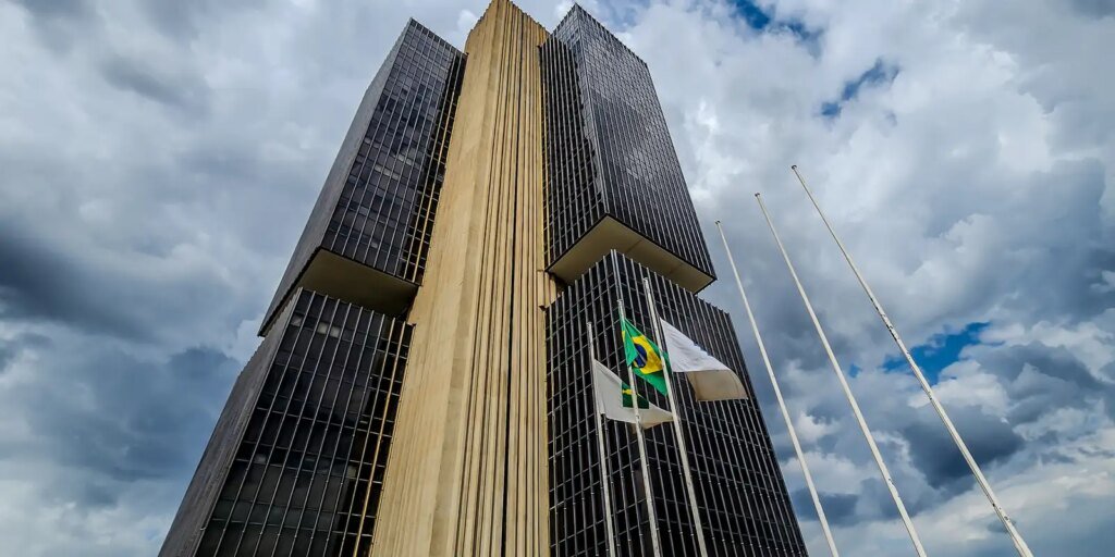 Saldo Negativo das Contas Externas em Janeiro de 2026 Registra Queda Significativa, Revelando Tendências Econômicas Promissoras