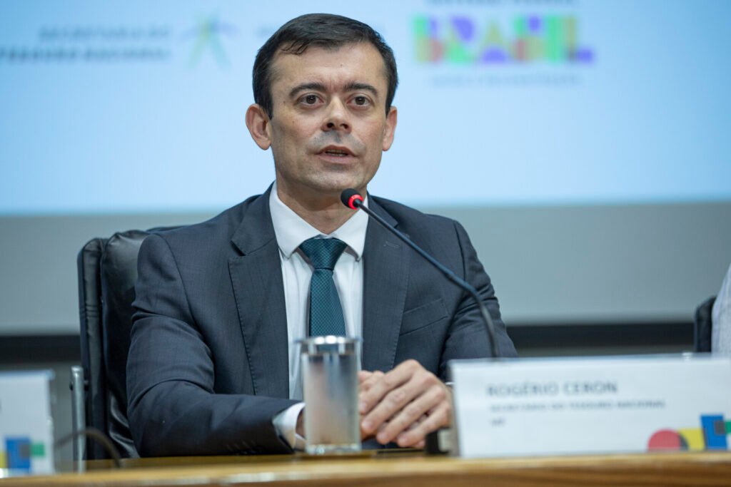 Secretário do Tesouro Alerta: Reformas na Previdência se Tornam Urgentes com o Envelhecimento da População