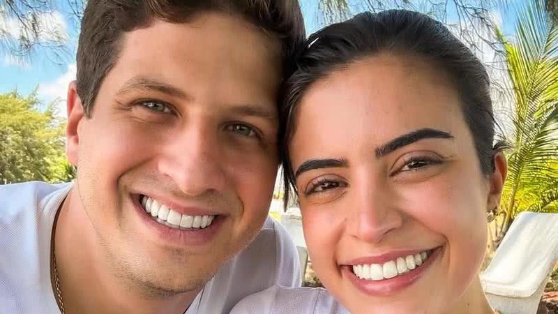Tabata Amaral e João Campos Celebram Casamento em Cerimônia à Beira-Mar em Pernambuco