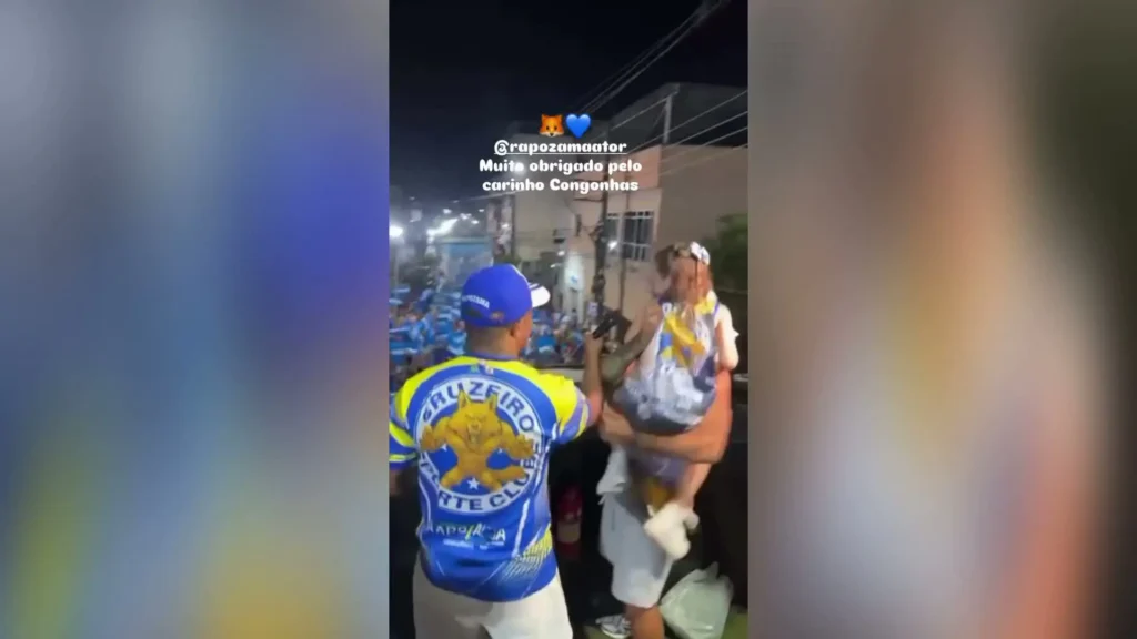 Torcedores do Cruzeiro Prestam Homenagem Emocionante a Romero Durante Bloco de Carnaval no Interior de Minas