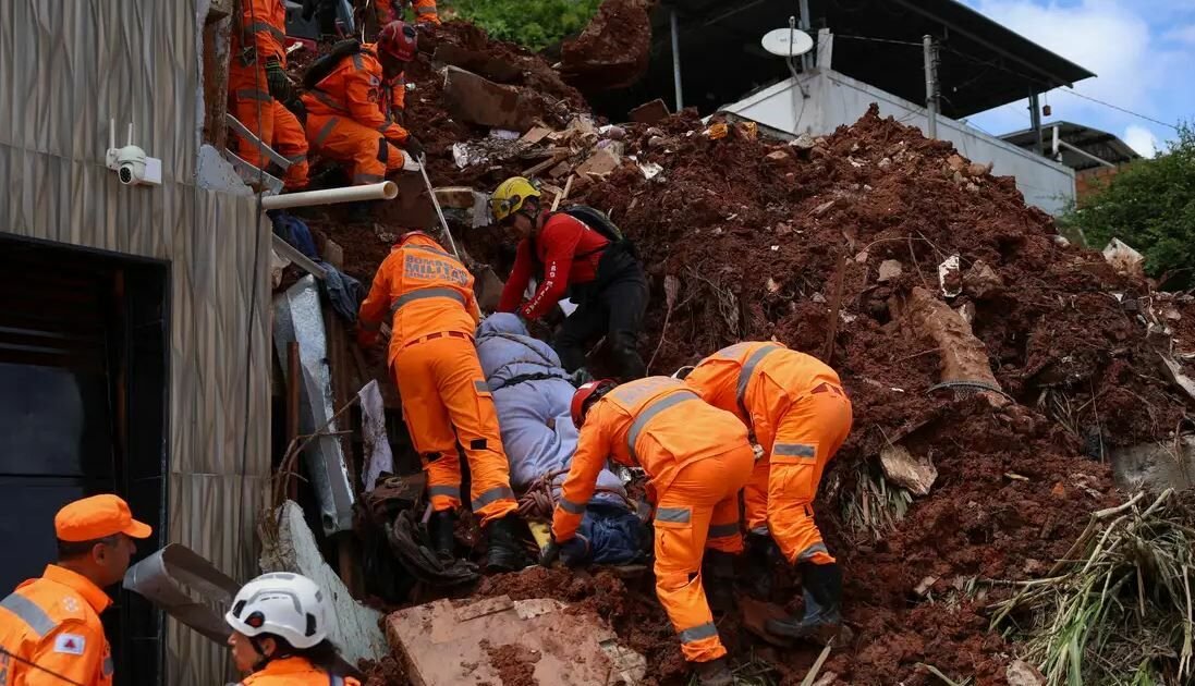 Tragédia em Minas Gerais: Chuvas Intensificadas Resultam em 47 Mortos e 20 Desaparecidos