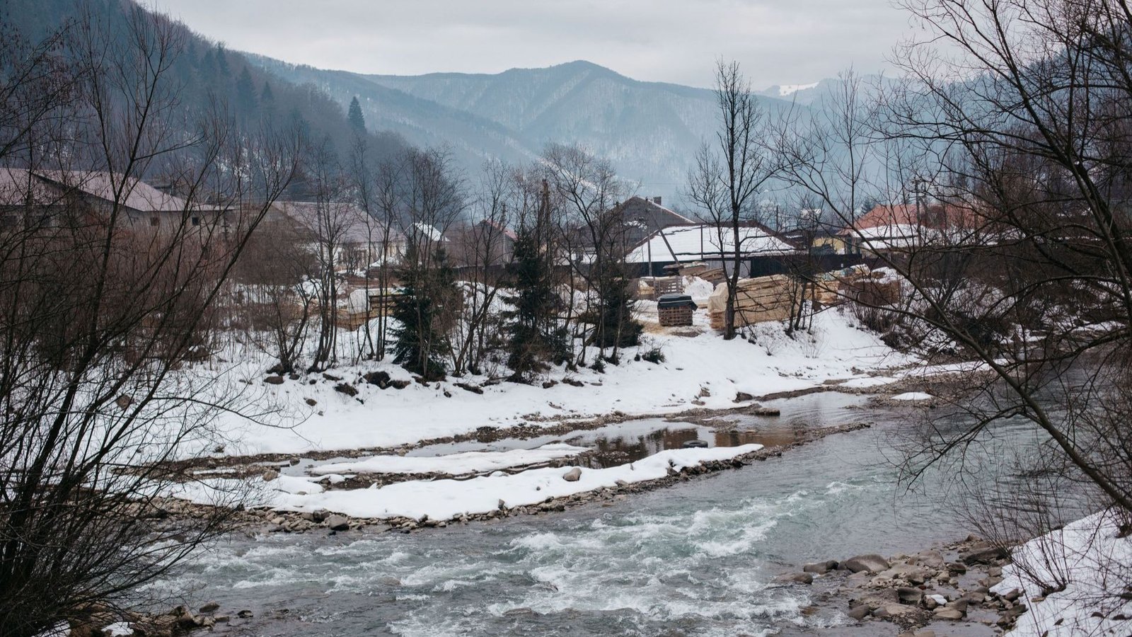 Ucrânia Resiste: Como Cidades Mantêm a Esperança em Meio a Apagões Críticos