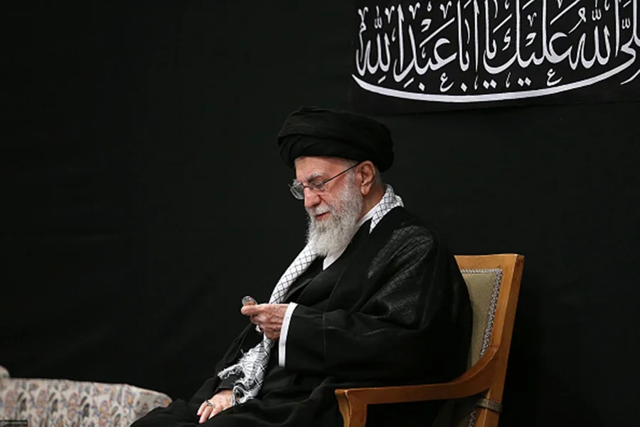 Ali Khamenei: A Influência Duradoura do Líder Supremo do Irã e Seus Impactos Geopolíticos