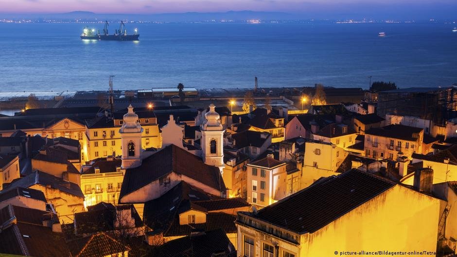 Brasileiras Em Busca de Direito à Residência para Filhos em Portugal: Uma Luta por Oportunidades e Futuro