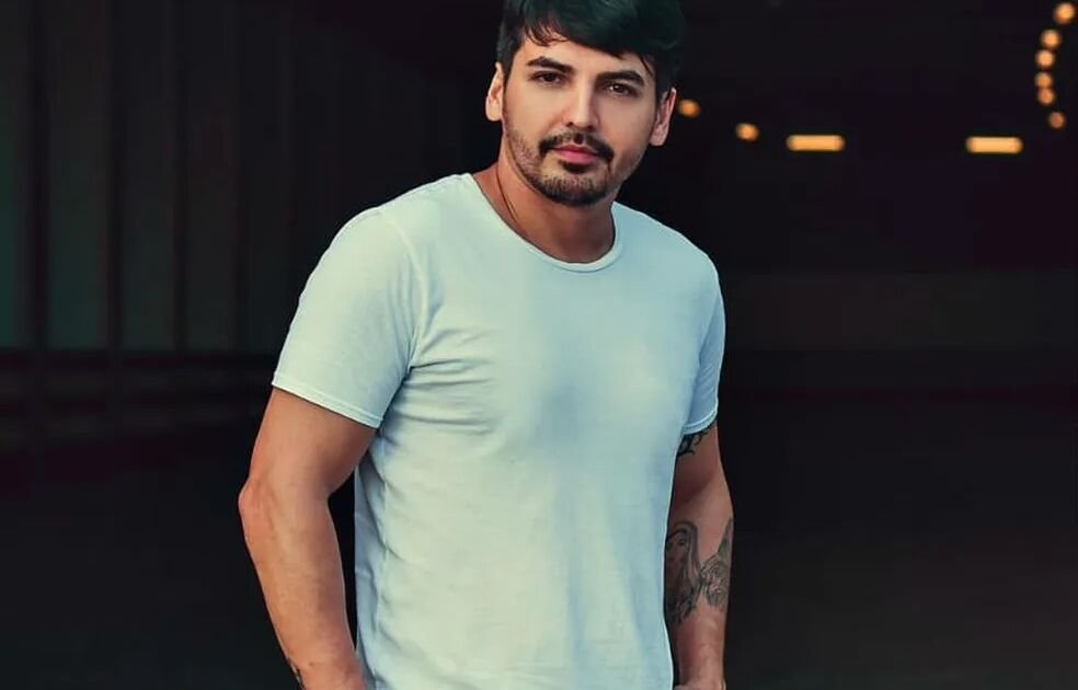 Cantor da banda 'Bruno e Trio' é condenado por abusar das próprias filhas