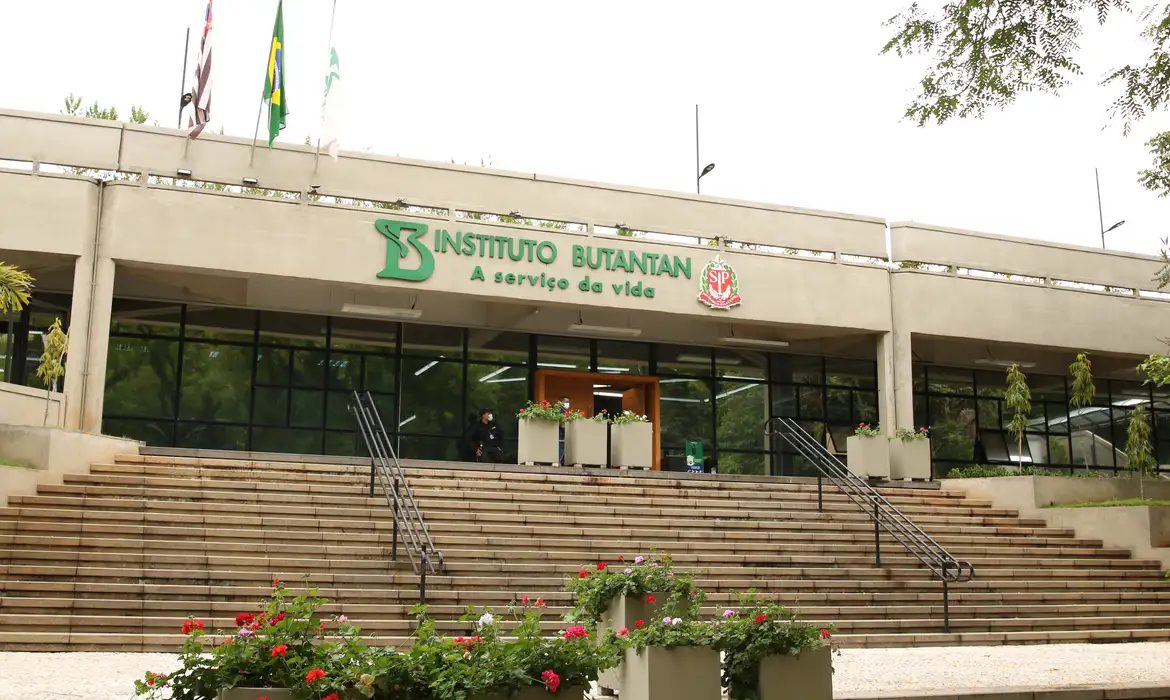 Butantan Anuncia Produção de Medicamento Inovador Contra Câncer para Fortalecer o SUS