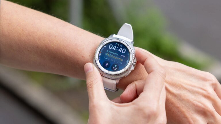 Desconto Imperdível! Economize R$ 130 na Exclusiva Smartwatch da Samsung com Design Inovador
