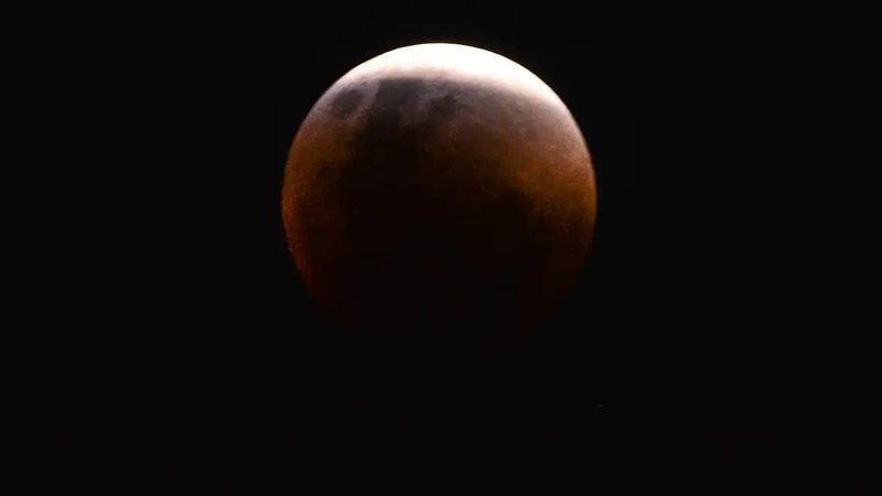 Descubra os Detalhes da Fascinante Lua de Sangue que Acontecerá na Próxima Terça-Feira, 03 de Outubro
