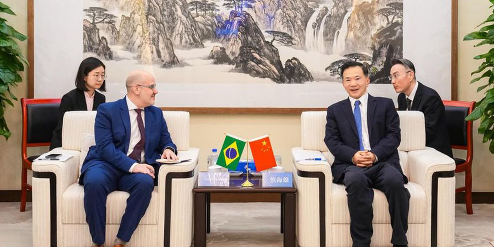 EBC Estabelece Parceria Inédita com China Media Group para Fortalecer Cooperação Internacional em Comunicação