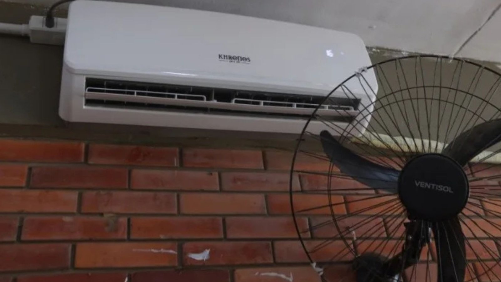 Feira de Santana Assina Novo Contrato Bilionário para Manutenção de Ar-Condicionado nas Escolas: Impactos e Implicações para a Educação