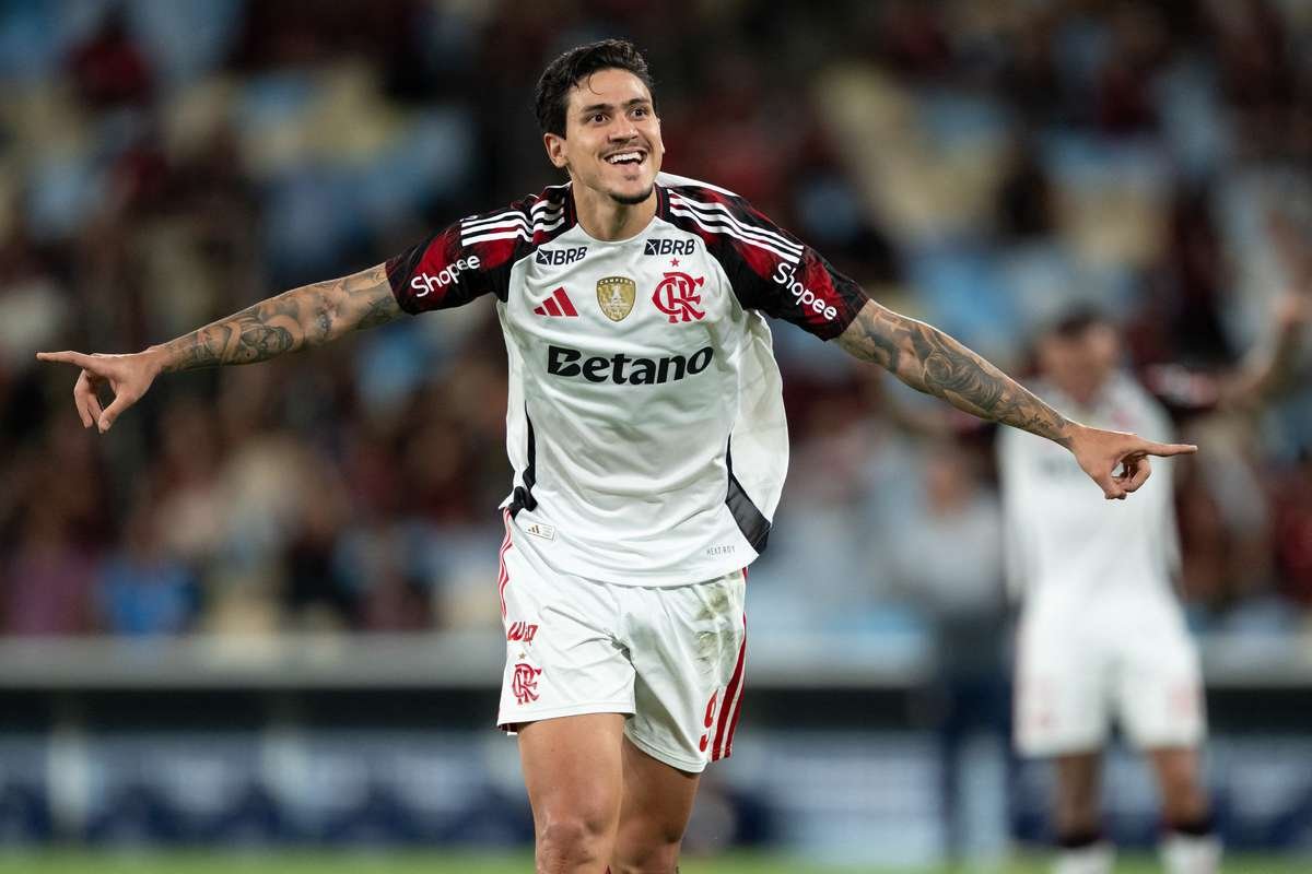 Flamengo Brilha com Vitória Histórica de 8 a 0 sobre o Madureira: Pedro marca Quatro Gols e Garante Vaga na Final