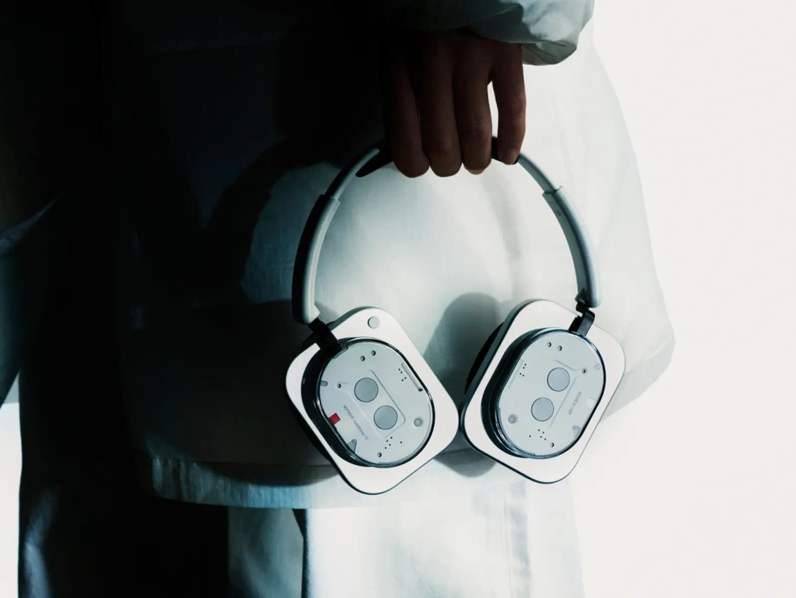 Fones de Ouvido Transparentes da Nothing Registram Queda Histórica de Preço: Aproveite a Oferta!