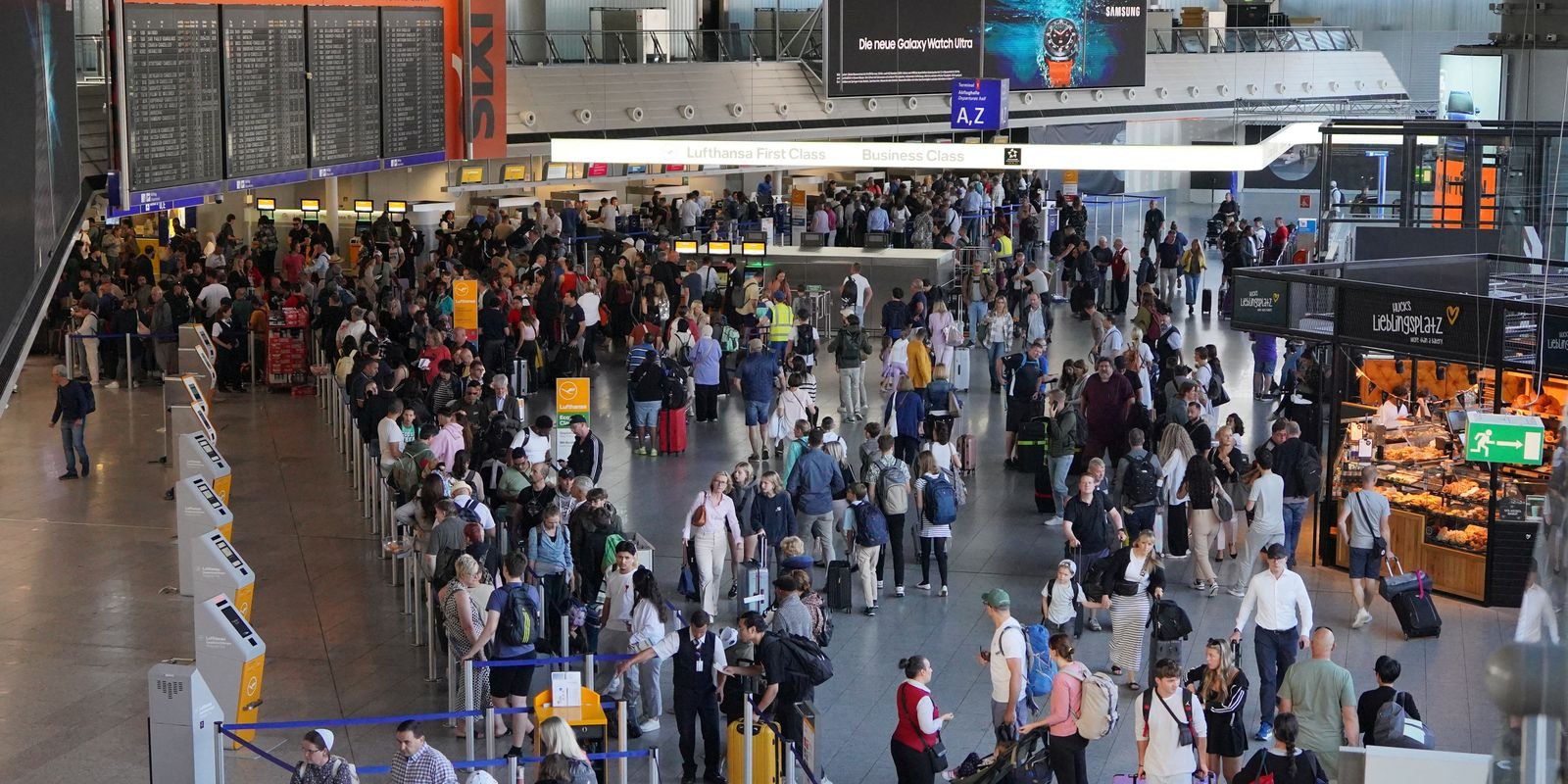 Fronteiras da UE: Espera de até 2 horas em aeroportos na Páscoa
