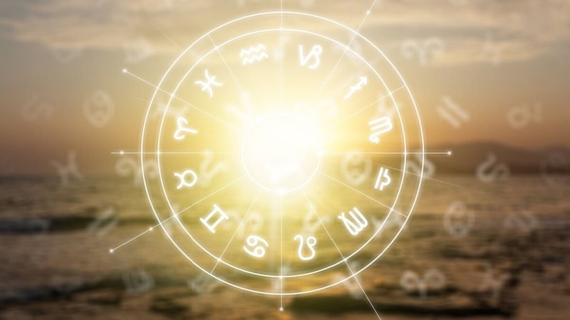 Horóscopo do Dia: Previsões Astrológicas para Todos os 12 Signos em 1º de Março de 2026